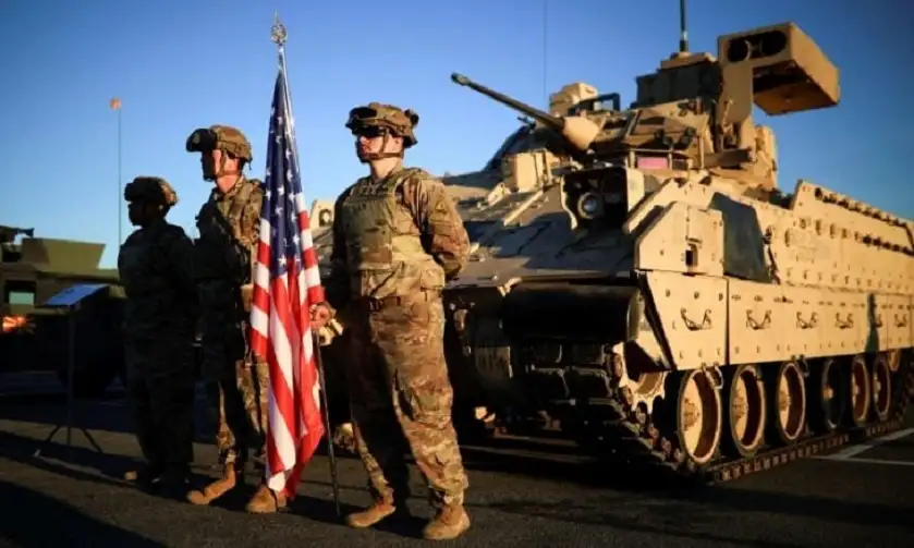 ترامب يوقع مرسوما يحظر خدمة المتحولين