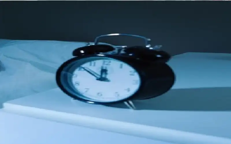 تأخر نوم الأحلام علامة مبكرة على