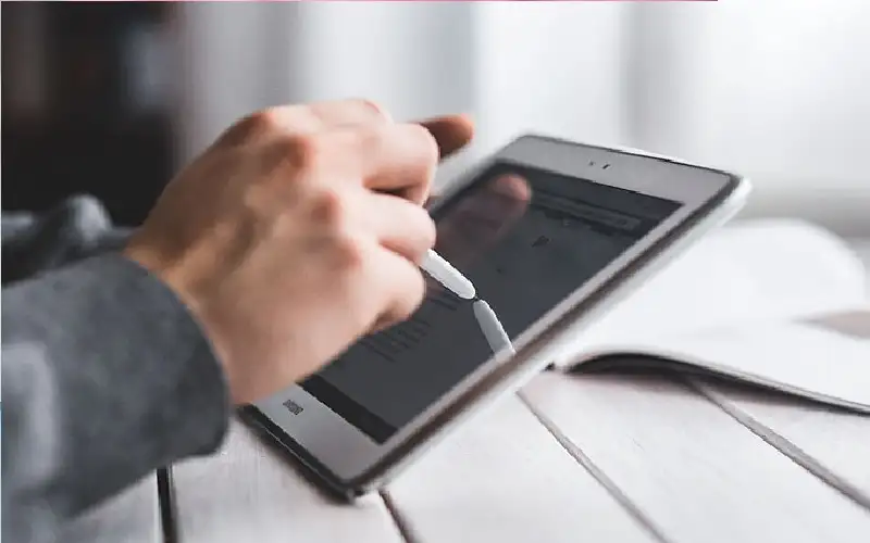 الأردن استورد أجهزة لوحية بقيمة 45