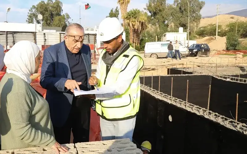 أبو السمن يتفقد سير العمل بتوسعة