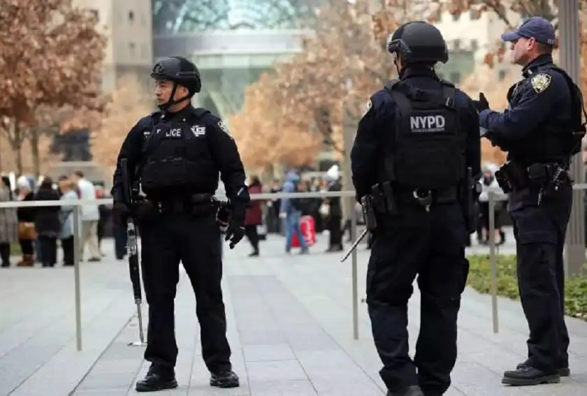 بسكين ومولوتوف .. اعتقال مسلح أراد