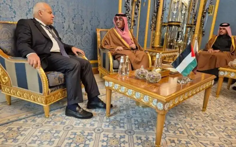 وزير العمل ونظيره القطري يبحثان تشغيل
