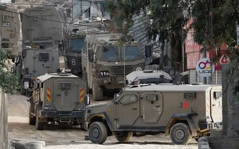 وزير جيش الاحتلال: إسرائيل أعلنت الحرب