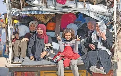 أكثر من 100 أسير فلسطيني إلى