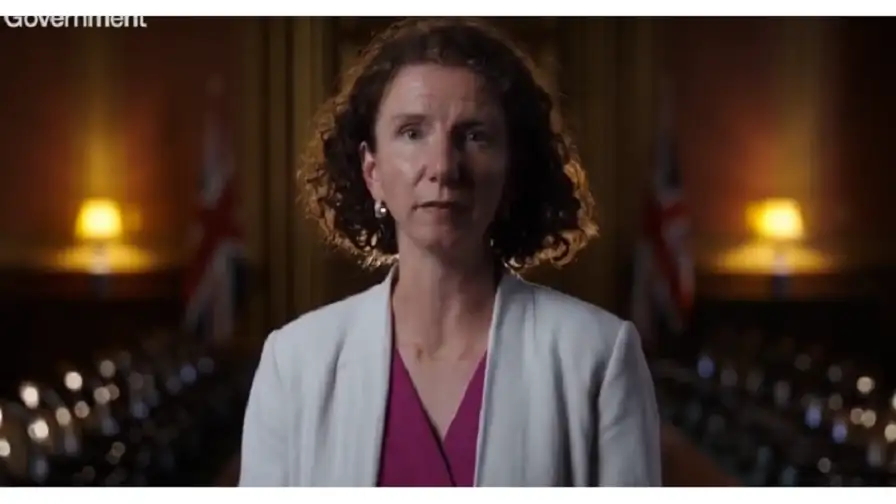 وزيرة بريطانية: حق العودة مكفول لسكان