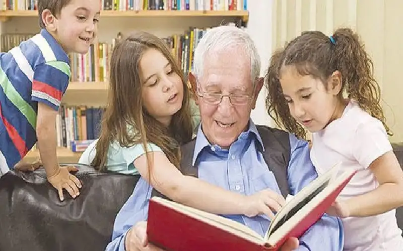 دراسة: الأحفاد ضرورة صحية للأجدادهم