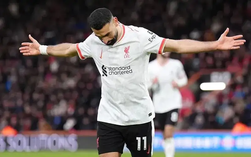 أرقام تاريخية جديدة .. صلاح يعادل