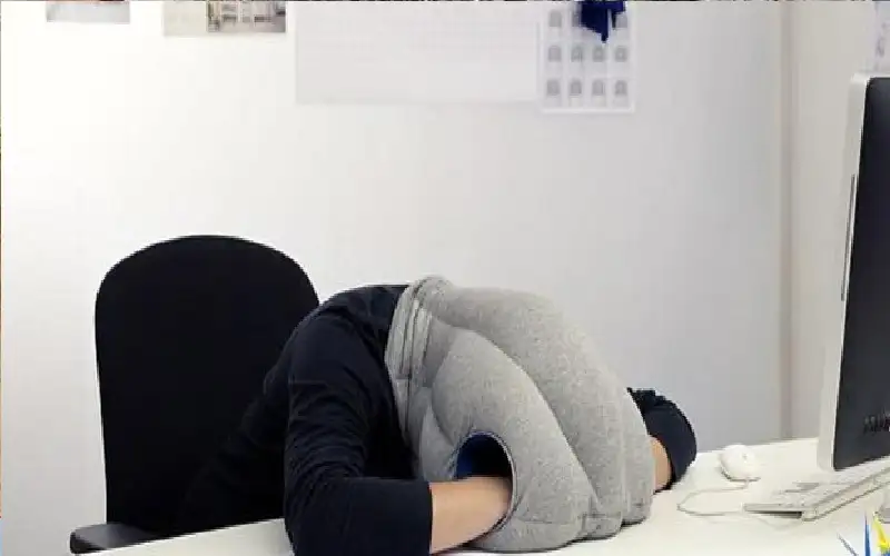 دراسة تحذر: القيلولة الطويلة تزيد خطر