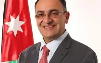 القاضي السابق القضاة يستقيل من إرادة