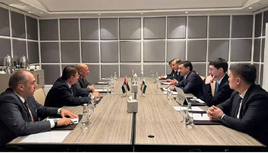 الذنيبات يبحث مع وزير خارجية أوزبكستان