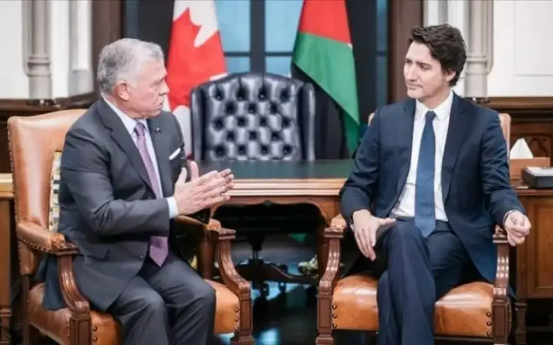 الملك يتلقى اتصالا هاتفيا من رئيس