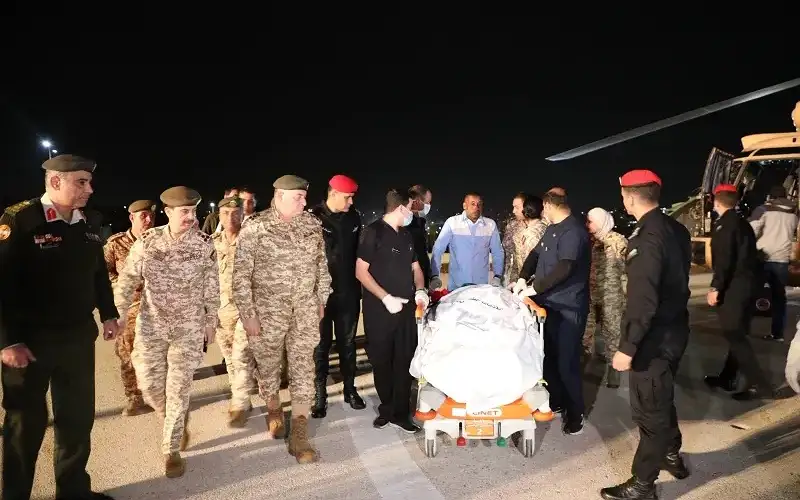 بتوجيهات ملكية.. القوات المسلحة تخلي طفلة