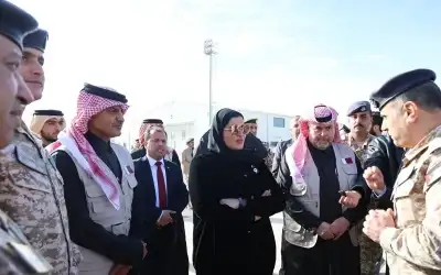 إطلاق الجسر الجوي القطري إلى غزة
