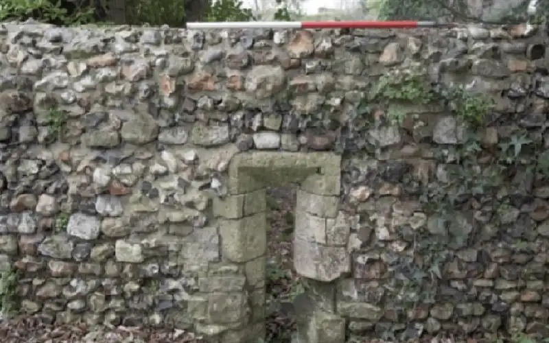 بفضل مرحاض.. العثور على منزل ملك