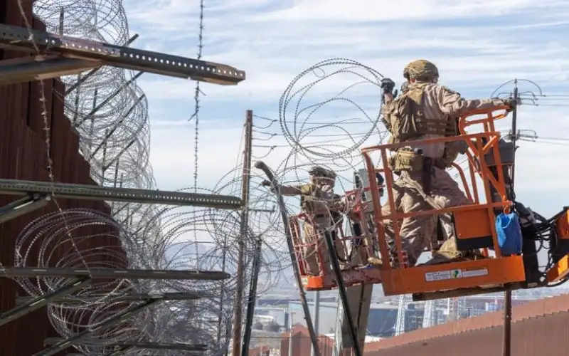 المكسيك تبدأ نشر آلاف الجنود على