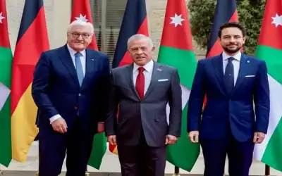 الملك يبحث مع الرئيس الألماني تعزيز