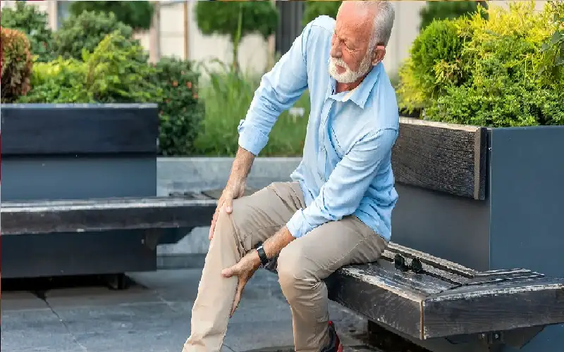 متلازمة تململ الساقين.. حالة عصبية بلا