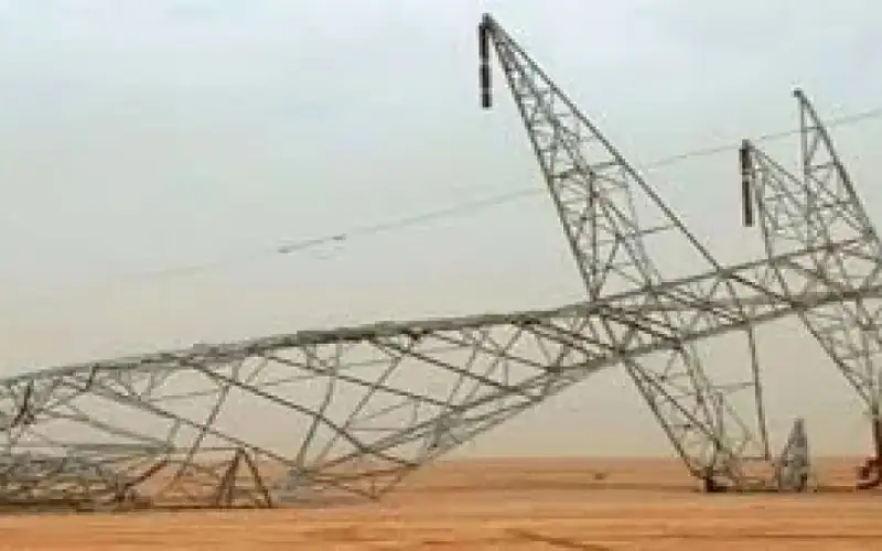 سقوط عدد من أبراج كهرباء الضغط