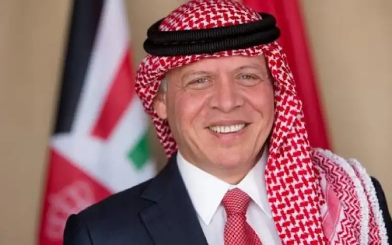 الملك يتلقى برقيات تهنئة بمناسبة الولاء