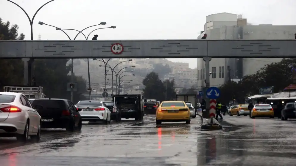 أجواء باردة جدا الجمعة وزخات خفيفة