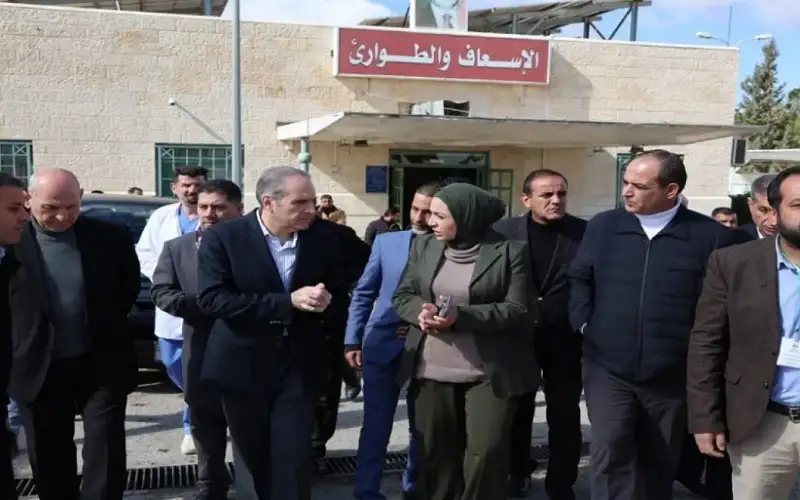 وزير الصحة يفتتح مركز صحي ذيبان