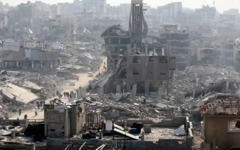 الرئيس الإيراني يدعو لتشكيل تحالف دولي