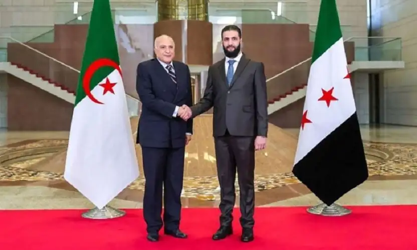 وزير الخارجية الجزائري في دمشق لترسيم