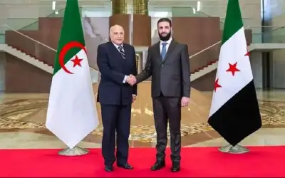 وزير الخارجية الجزائري في دمشق لترسيم