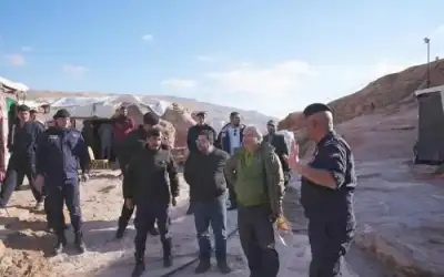 رئيس سلطة البترا يوجه لتوفير أفضل