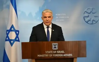 لابيد يوقع عريضة لإنشاء لجنة تحقيق