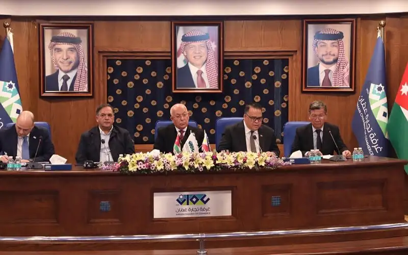 تجارة عمان تستضيف بعثة تجارية فلبينية