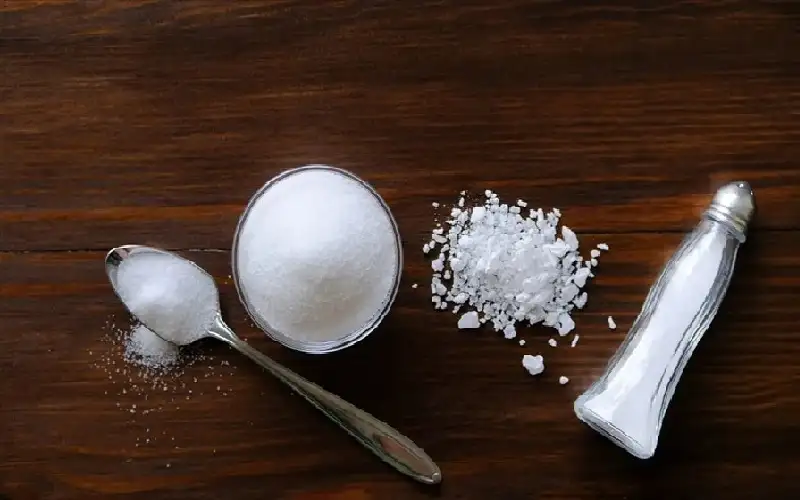 الملح المدعم بالبوتاسيوم.. لمنع تكرار السكتة