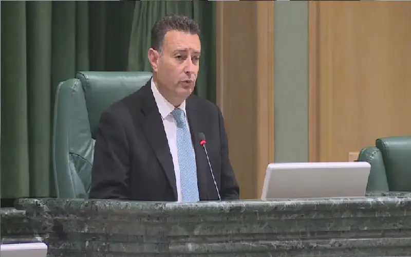 رئيس مجلس النواب يدعو لاستقبال الملك