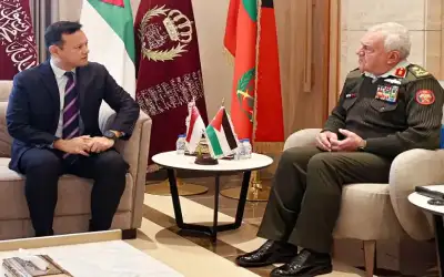 الحنيطي يستقبل وزير الدولة لوزارتي الدفاع