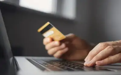 1.3 مليار دينار حوالات نقدية عبر