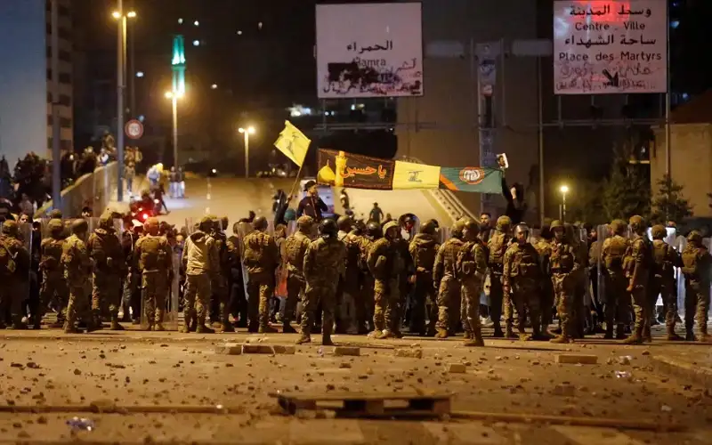 اشتباكات عنيفة في بيروت بين الأمن