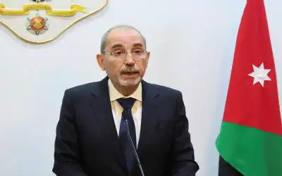 وزير الخارجية يؤكد القدرة على بناء