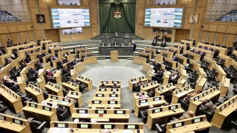 لجان نيابية تناقش مشاريع قوانين وقضايا