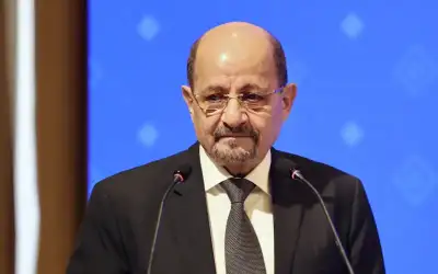 وزير الخارجية اليمني يدعو للتعامل مع