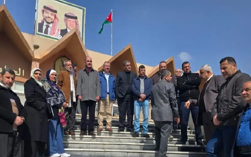 وقفة في جامعة اليرموك للمطالبة بحقوق