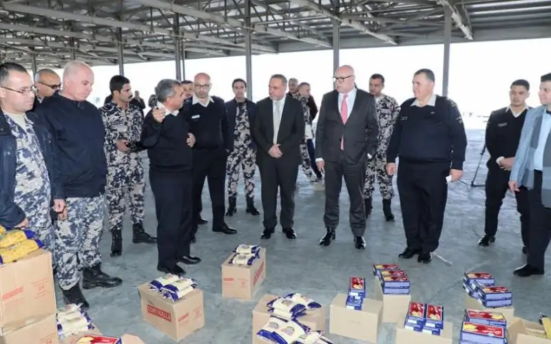 الحكومة تؤكد ضرورة إنجاز المعاملات الجمركية