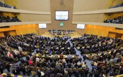 قمة الاتحاد الأفريقي ترفض التهجير وتدعو