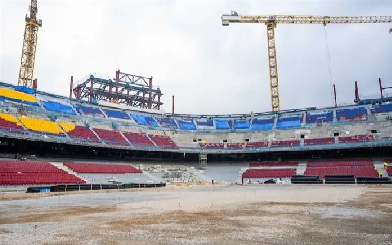 بعد الانتهاء من تنظيف الأرضية.. كامب