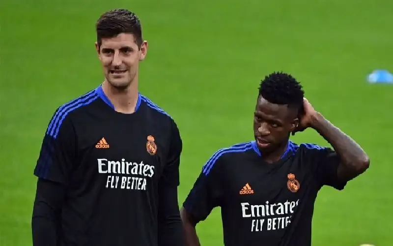 كورتوا يكشف العوامل المؤثرة على أداء