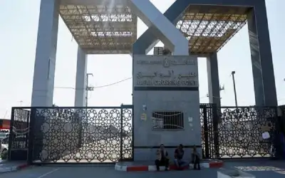 مصر تبدأ إدخال معدات إعمار غزة