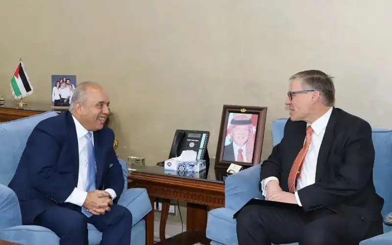 وزير التربية : نعمل لرفع نسبة