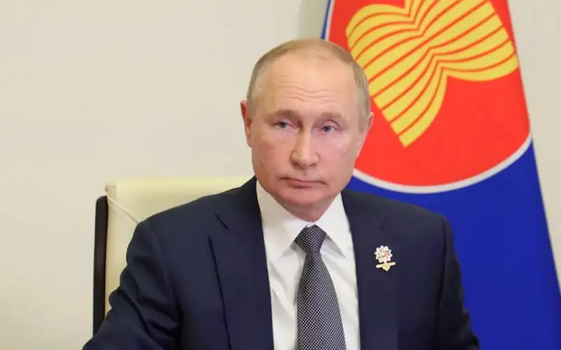 الكرملين: بوتين منفتح على الحديث مع