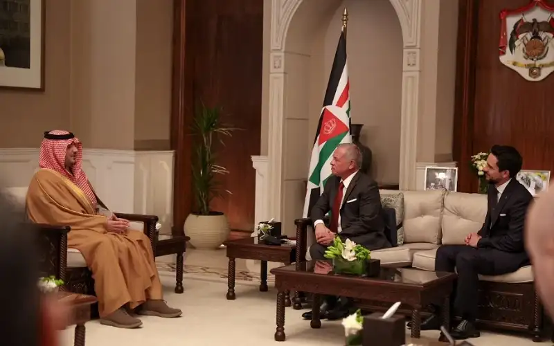 الملك يعرب عن تقديره لدور السعودية