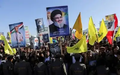 وزير يمني يطالب بيروت باعتقال قادة