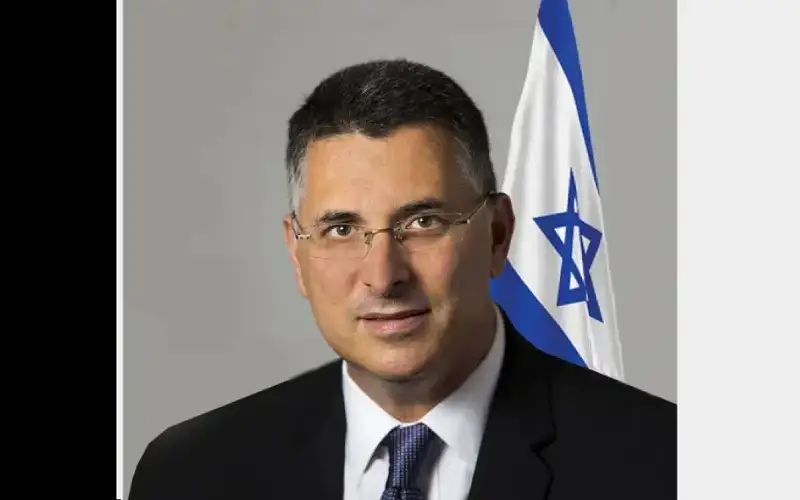 وزير اسرائيلي : يجب نزع سلاح